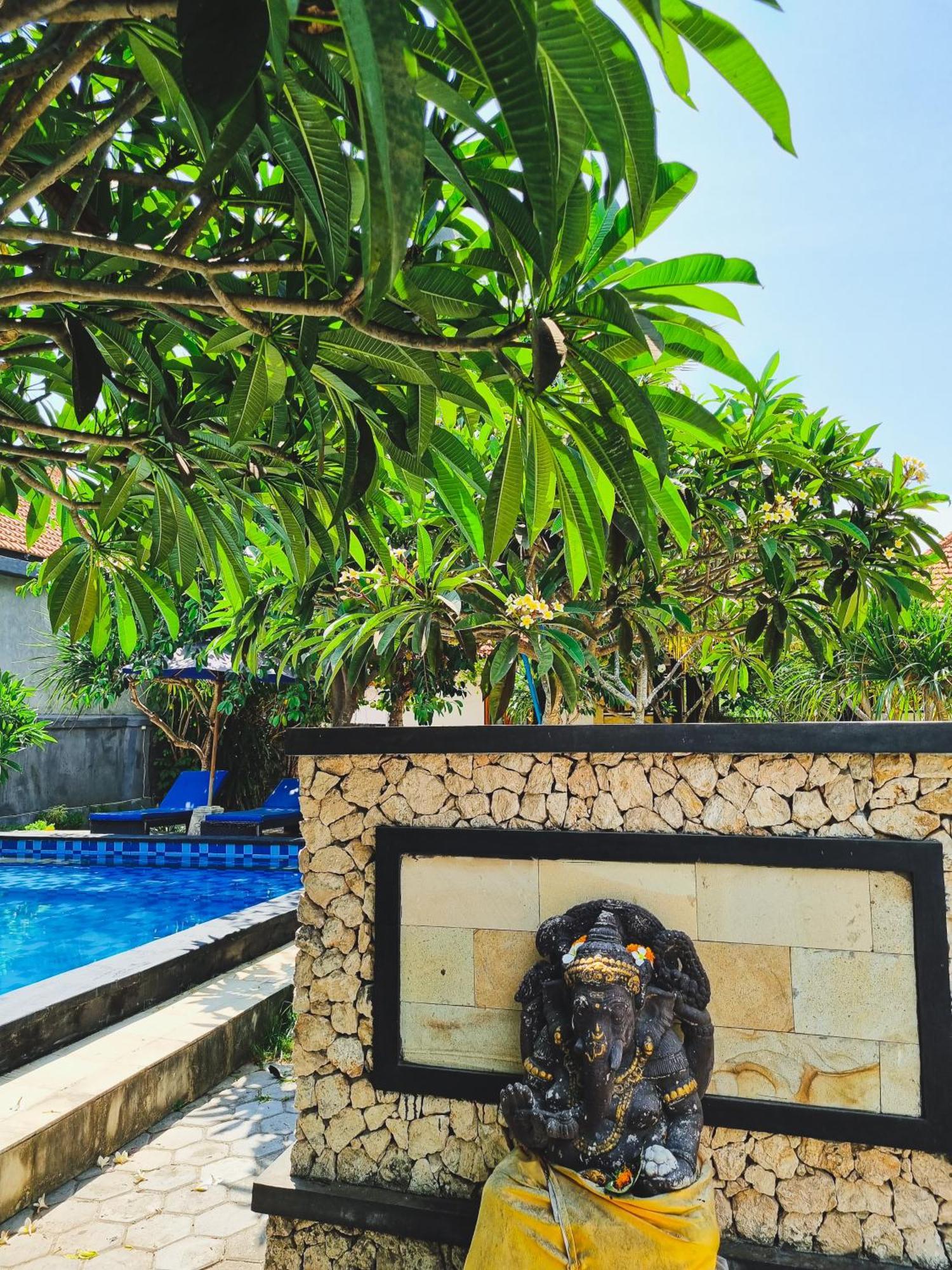 Hokita Home Stay Nusa Lembongan Kültér fotó