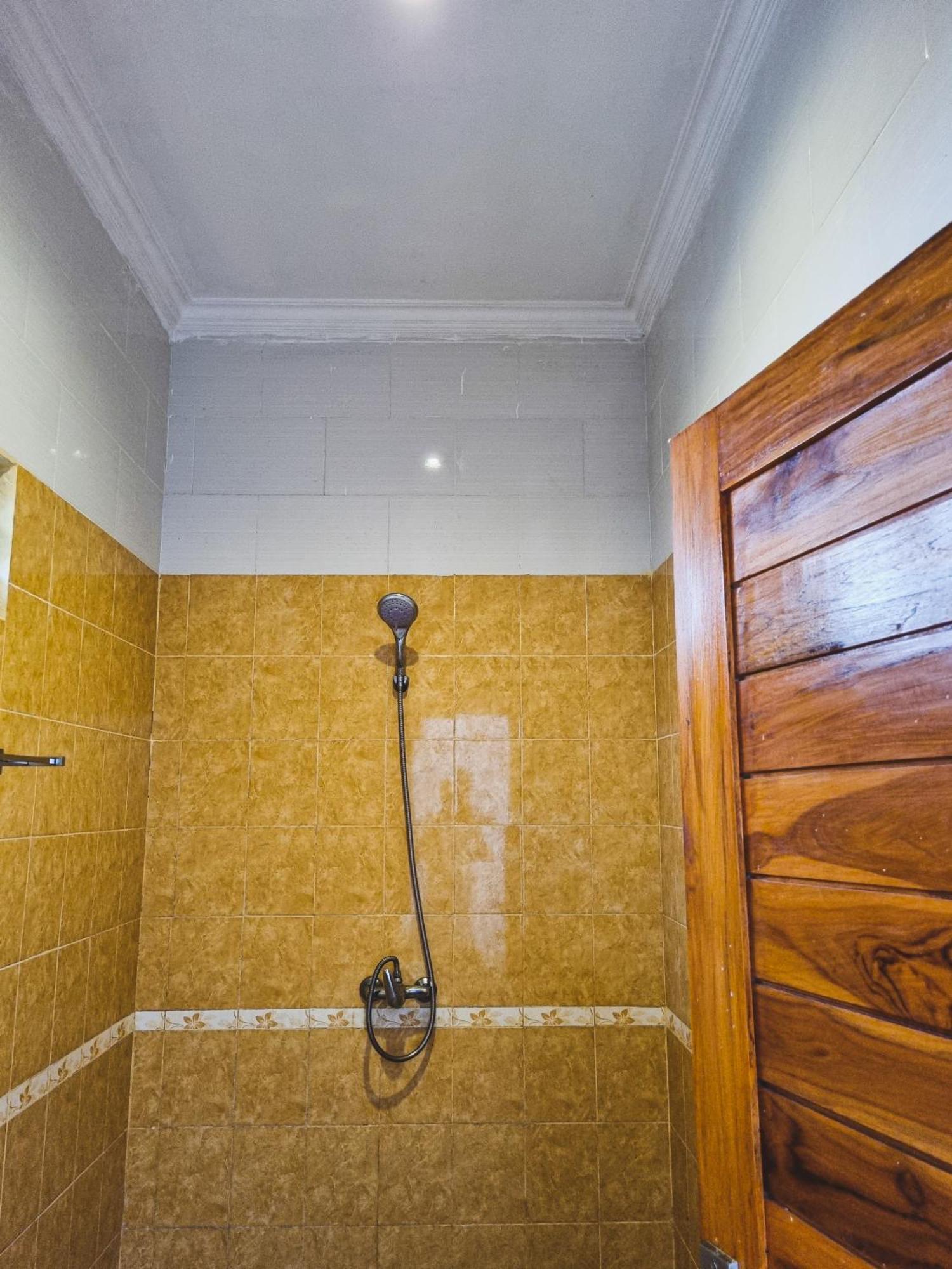 Hokita Home Stay Nusa Lembongan Kültér fotó
