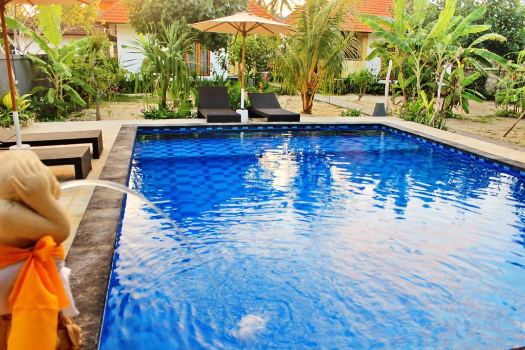 Hokita Home Stay Nusa Lembongan Kültér fotó